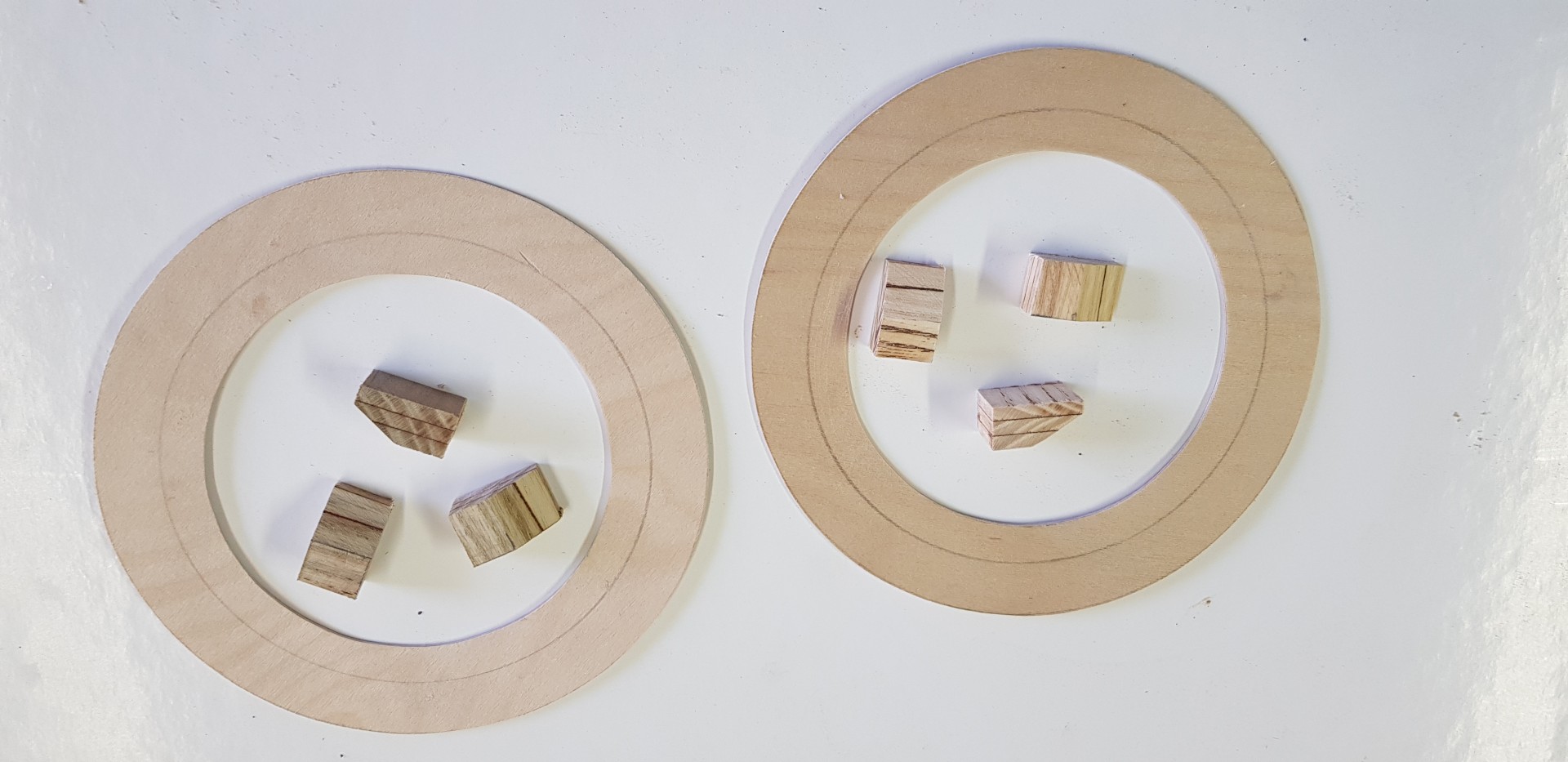 Découpe d'anneaux de supports des trappes de cardan.