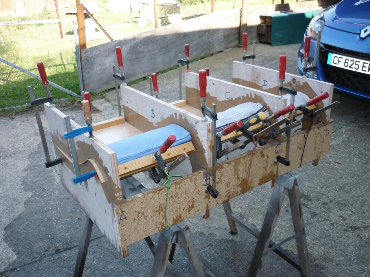 Mise sous presse d'un premier cp.